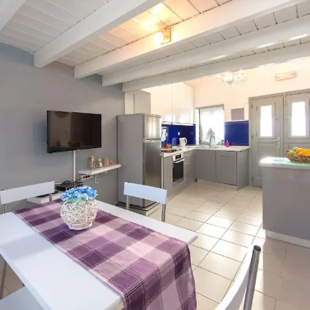 Muses-old Town Apartman *