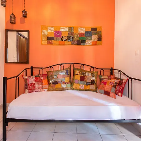 Muses-old Town Daire *