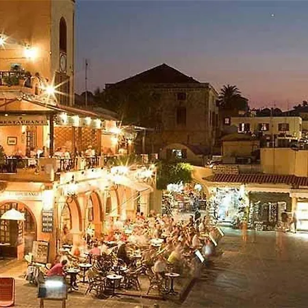 Muses-old Town Daire