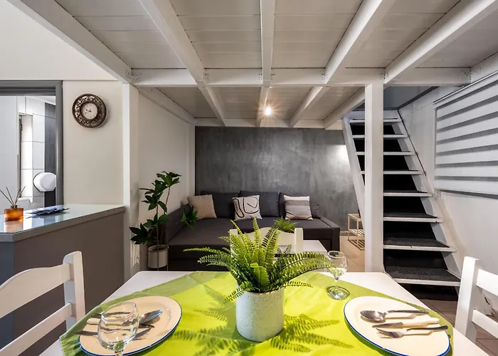 Muses-old Town * Rhodes City